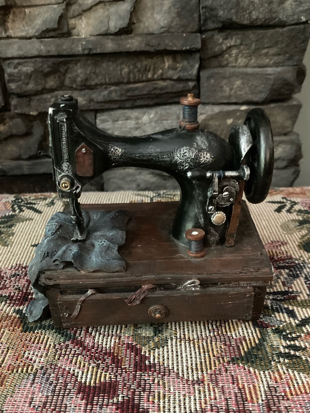 Vintage-Style Black Decorative Sewing Machine Home Art